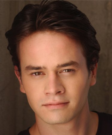 Daniel Logan  | Young Boba Fett 